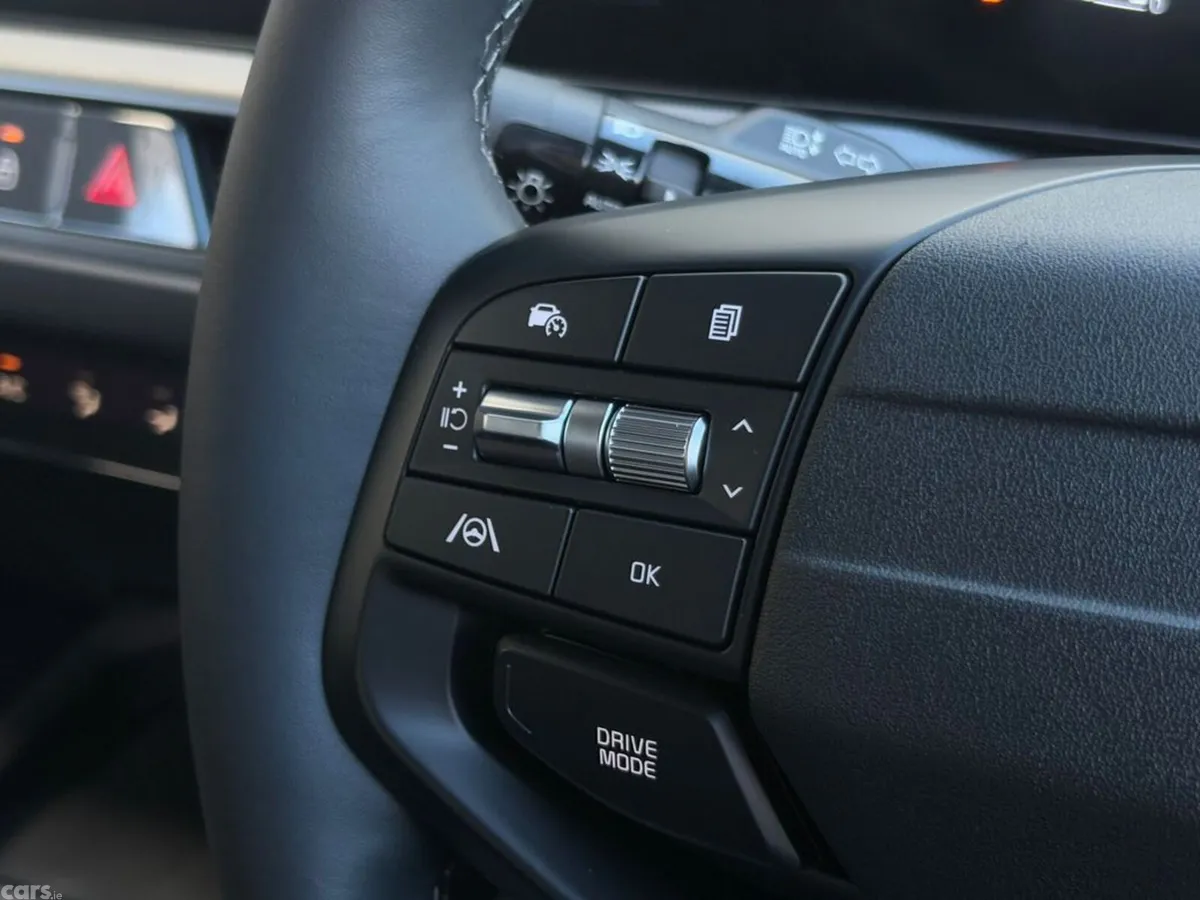 Kia Stonic Hatchback, Petrol, 2027, Silver
