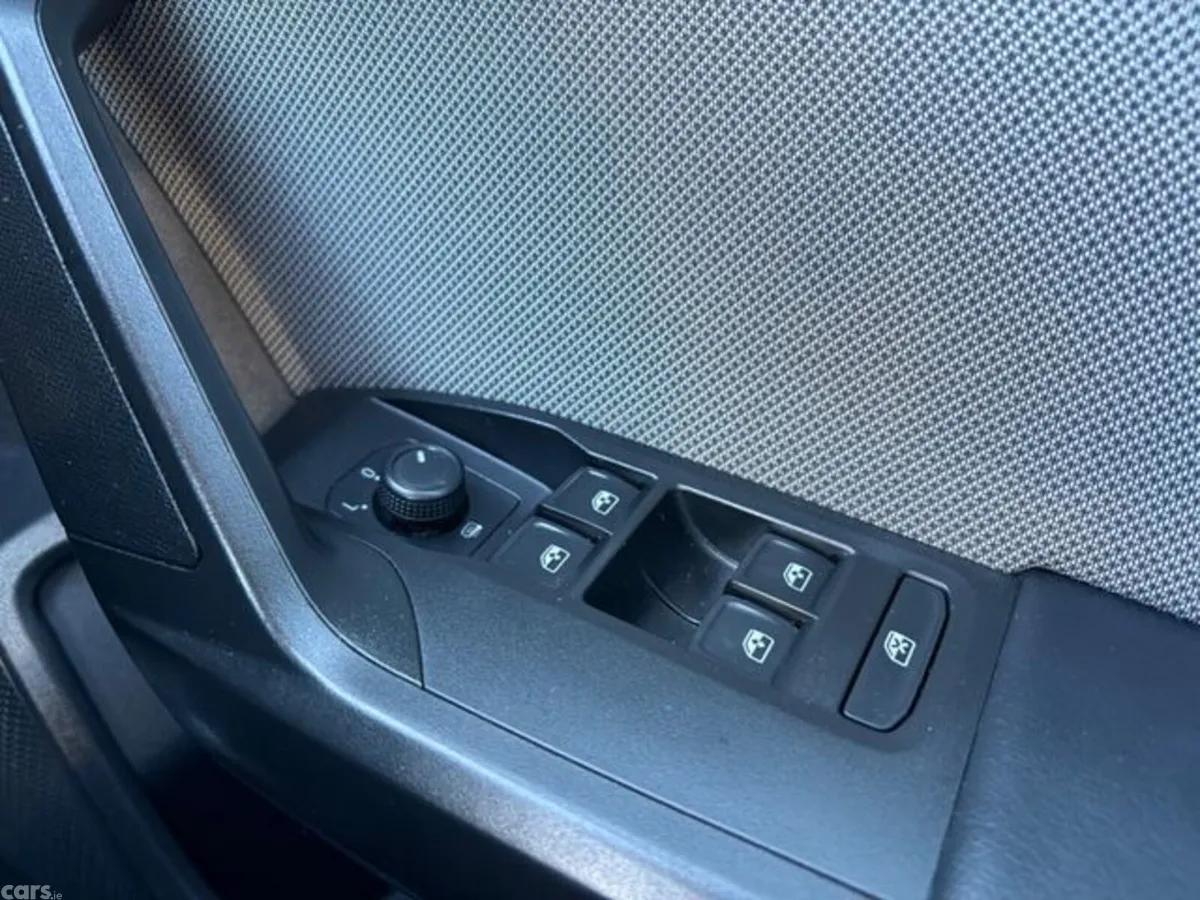 SEAT Leon Estate, Diesel, 2021, Red