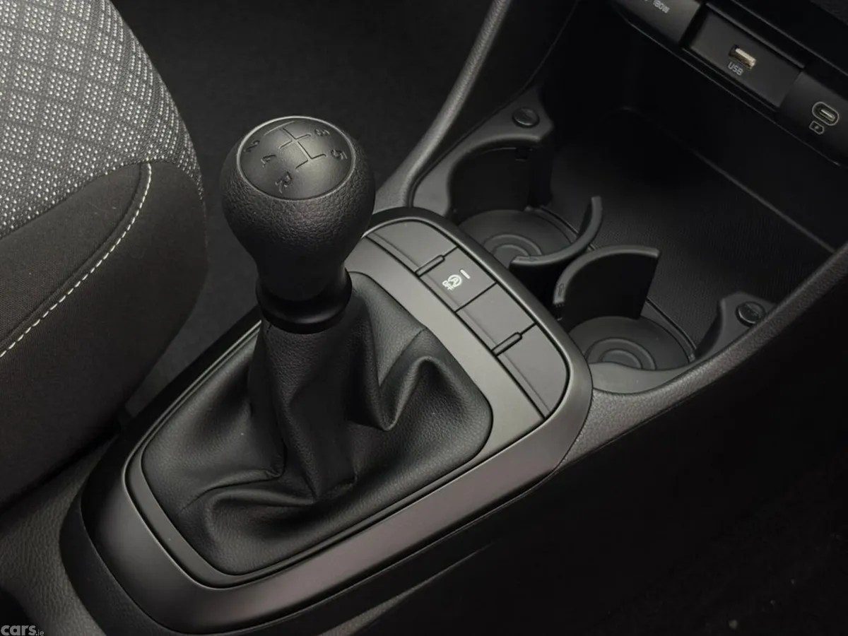 Kia Picanto Hatchback, Petrol, 2027, Silver