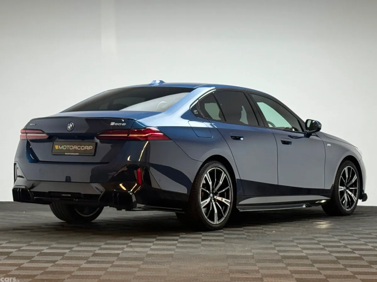 BMW 5-Series Saloon, Petrol Plug-in Hybrid, 2025, Blue