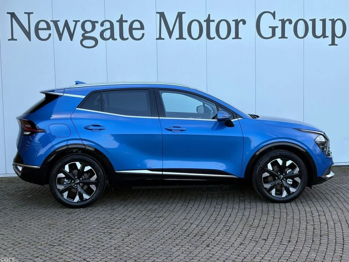 Kia Sportage SUV, Petrol Plug-in Hybrid, 2027, Blue