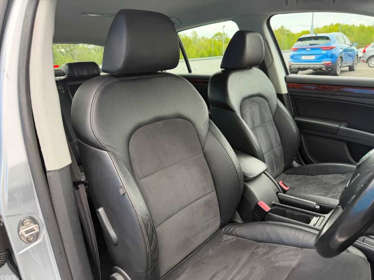 Skoda Superb Saloon, Diesel, 2013, Silver