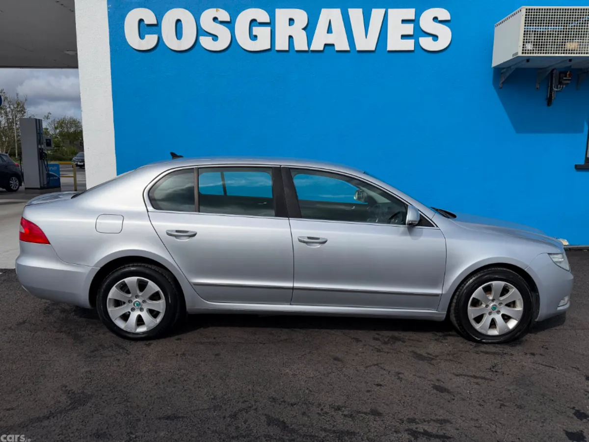 Skoda Superb Saloon, Diesel, 2013, Silver