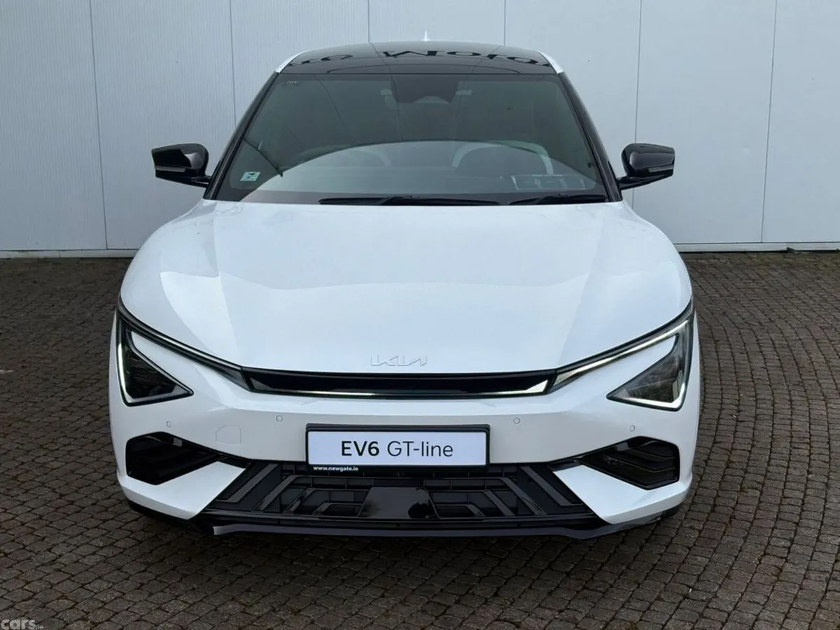 Kia EV6 Hatchback, Electric, 2027, White