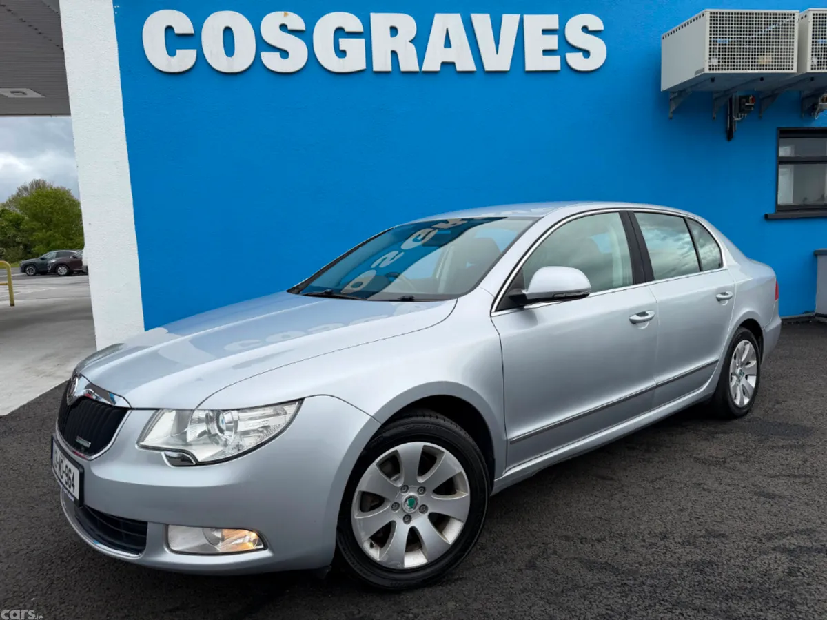 Skoda Superb Saloon, Diesel, 2013, Silver
