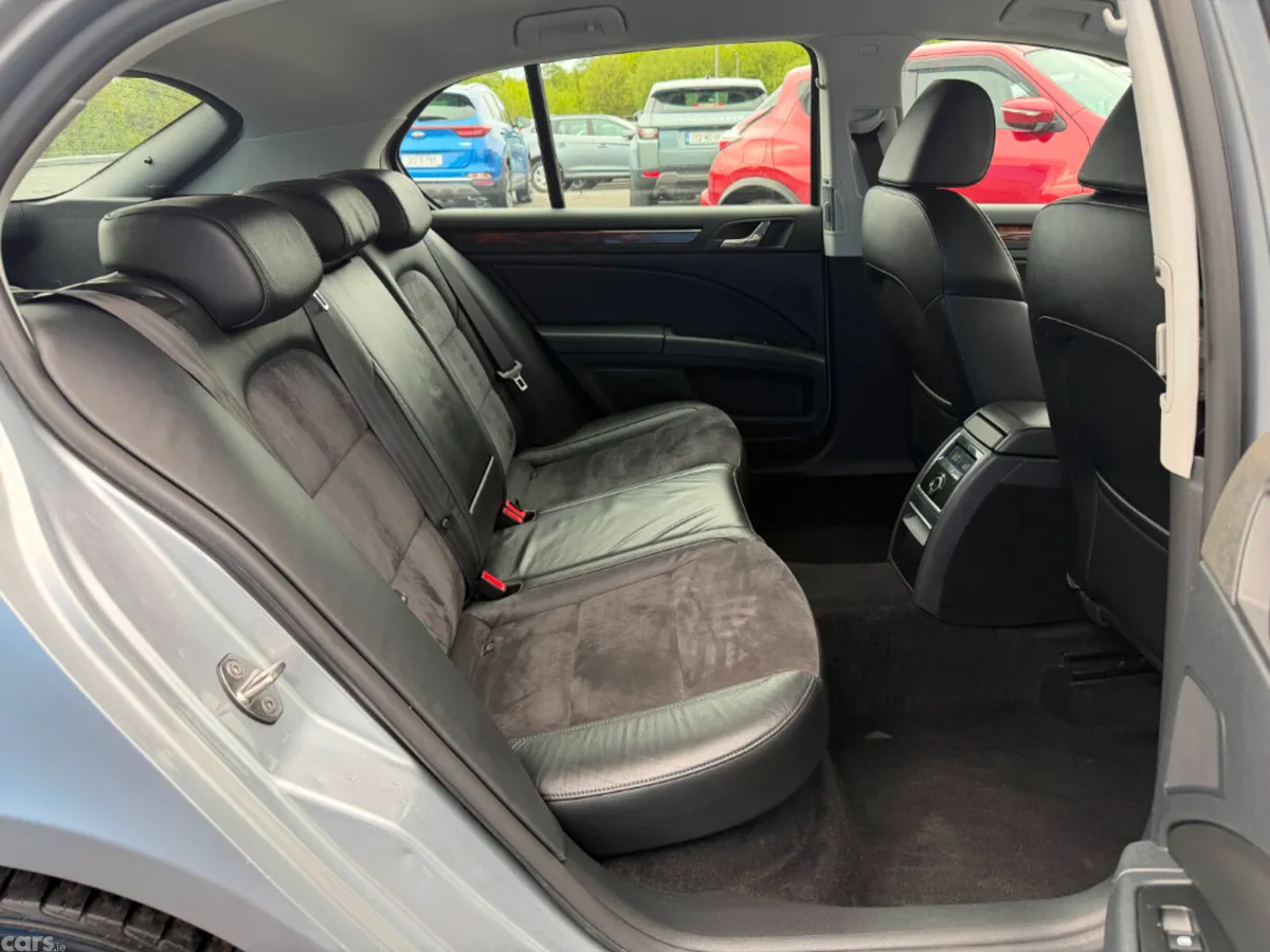 Skoda Superb Saloon, Diesel, 2013, Silver