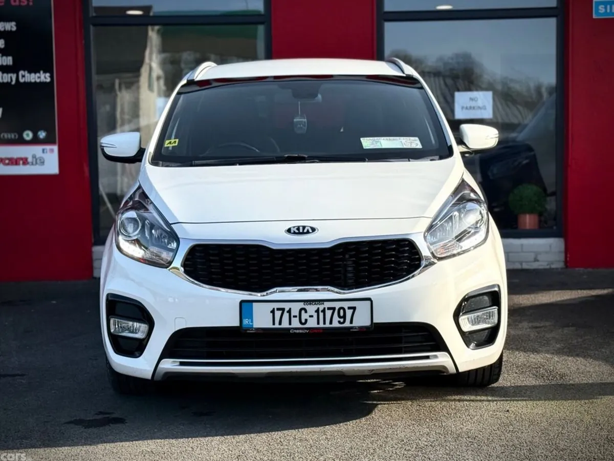 Kia Carens Estate, Diesel, 2017, White