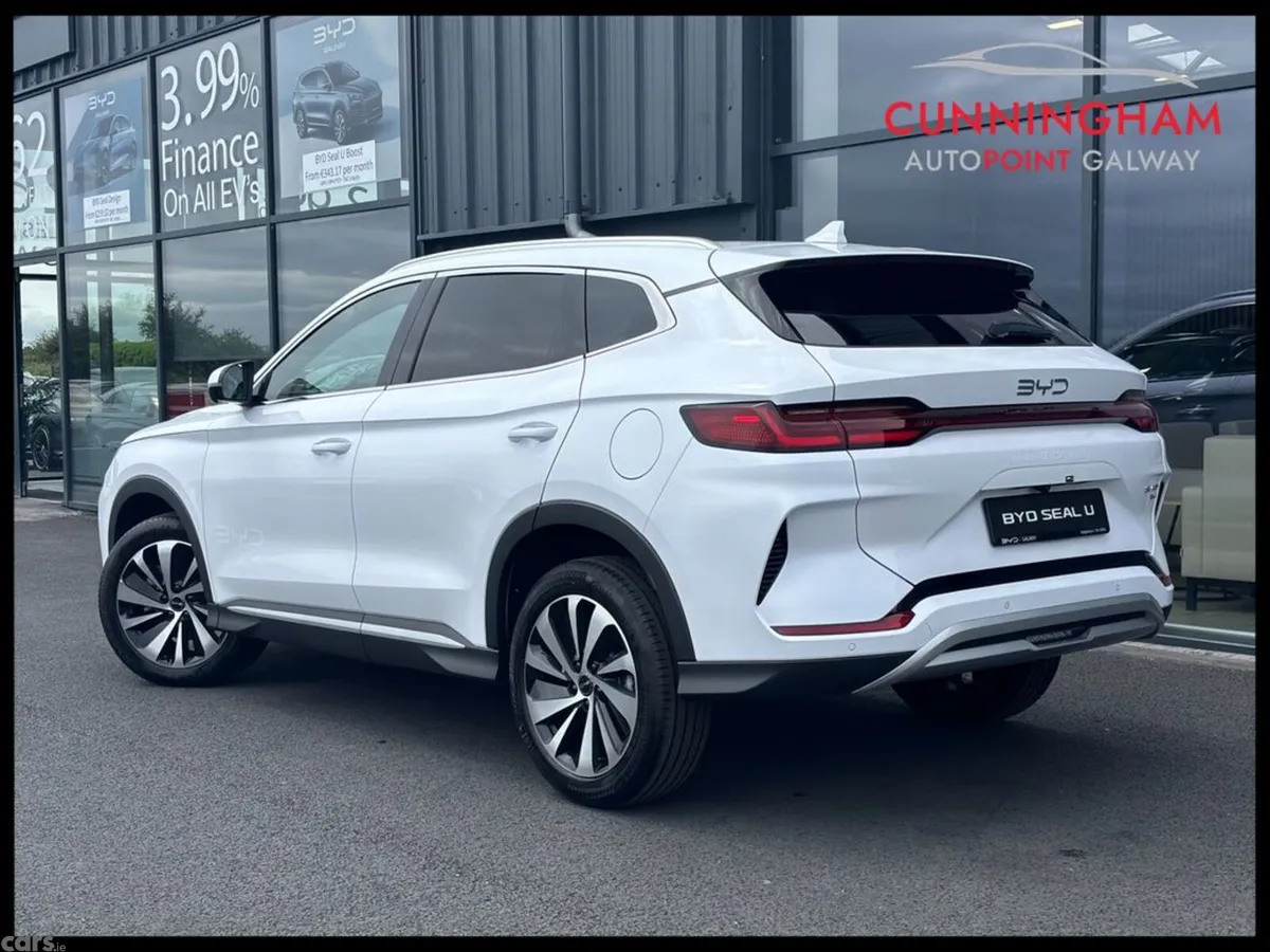 BYD SEAL U SUV, Petrol Plug-in Hybrid, 2027, White