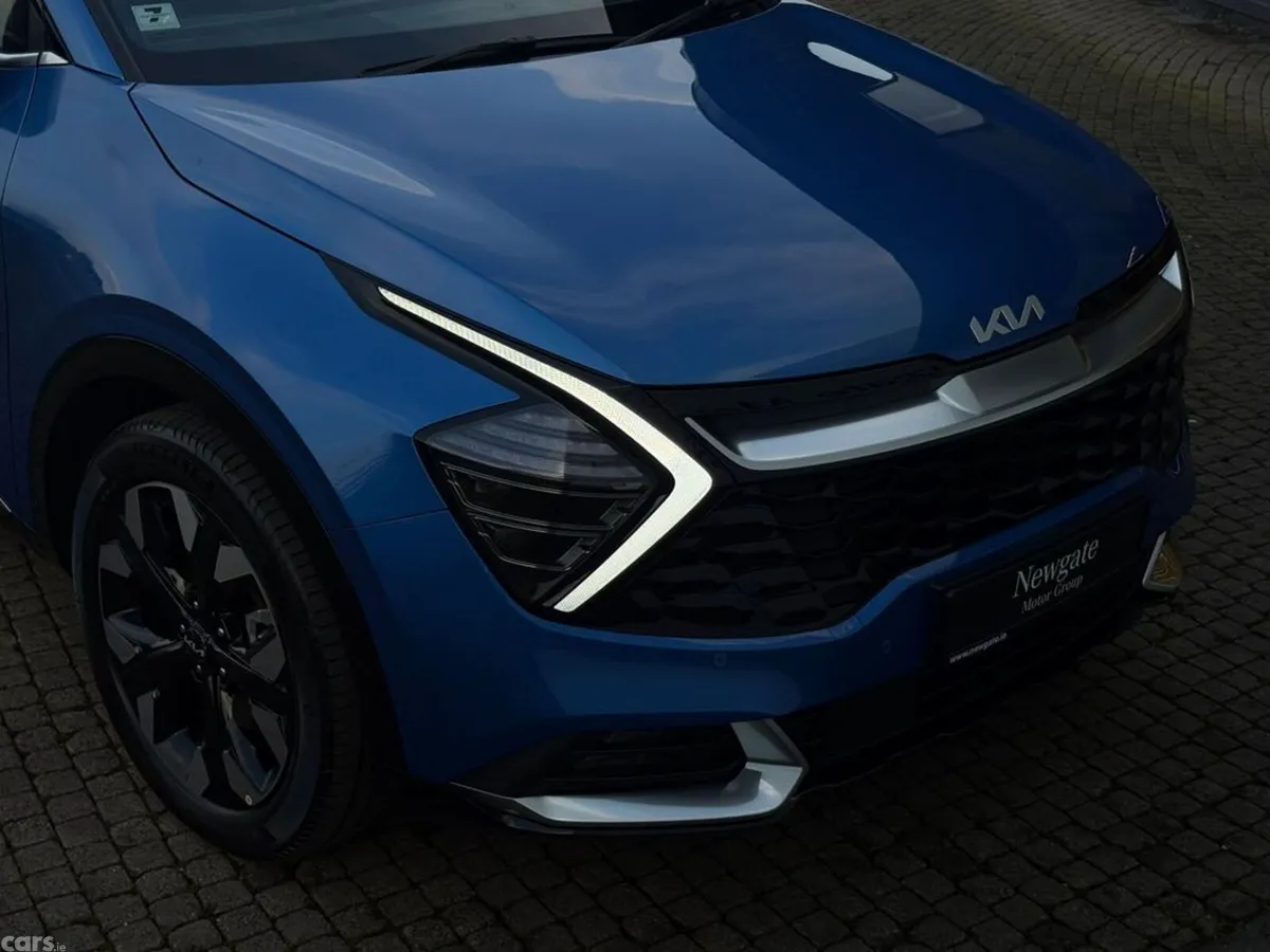Kia Sportage SUV, Petrol Plug-in Hybrid, 2027, Blue