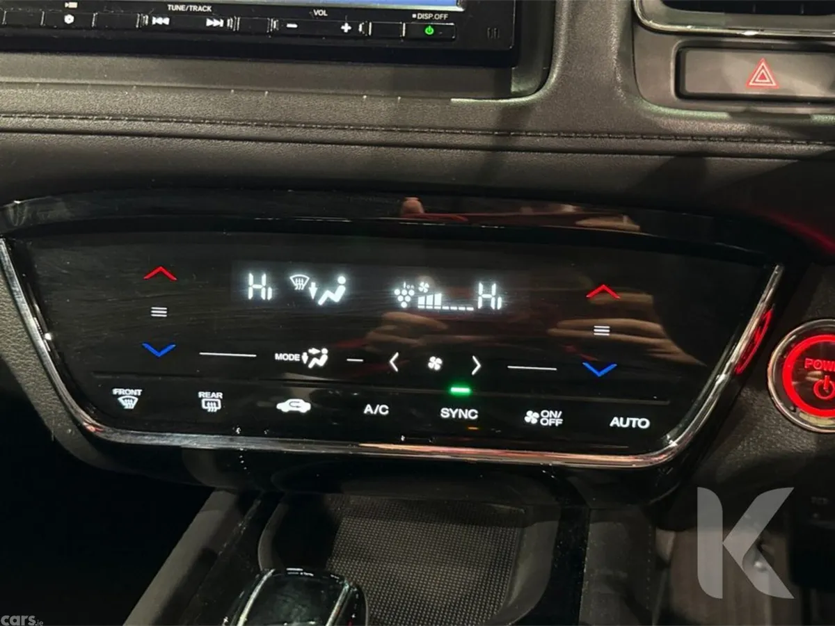 Honda Vezel SUV, Petrol Hybrid, 2020, White