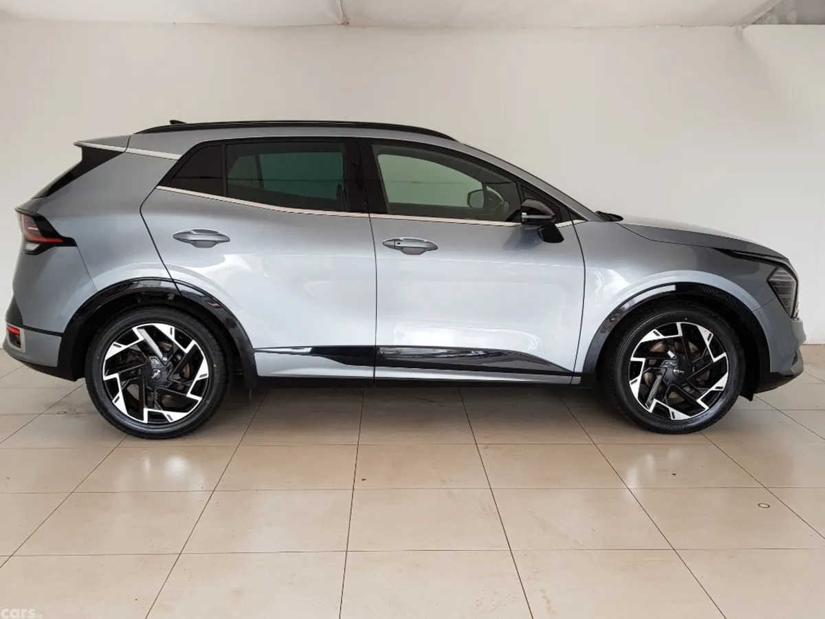Kia Sportage MPV, Diesel Hybrid, 2022, Grey