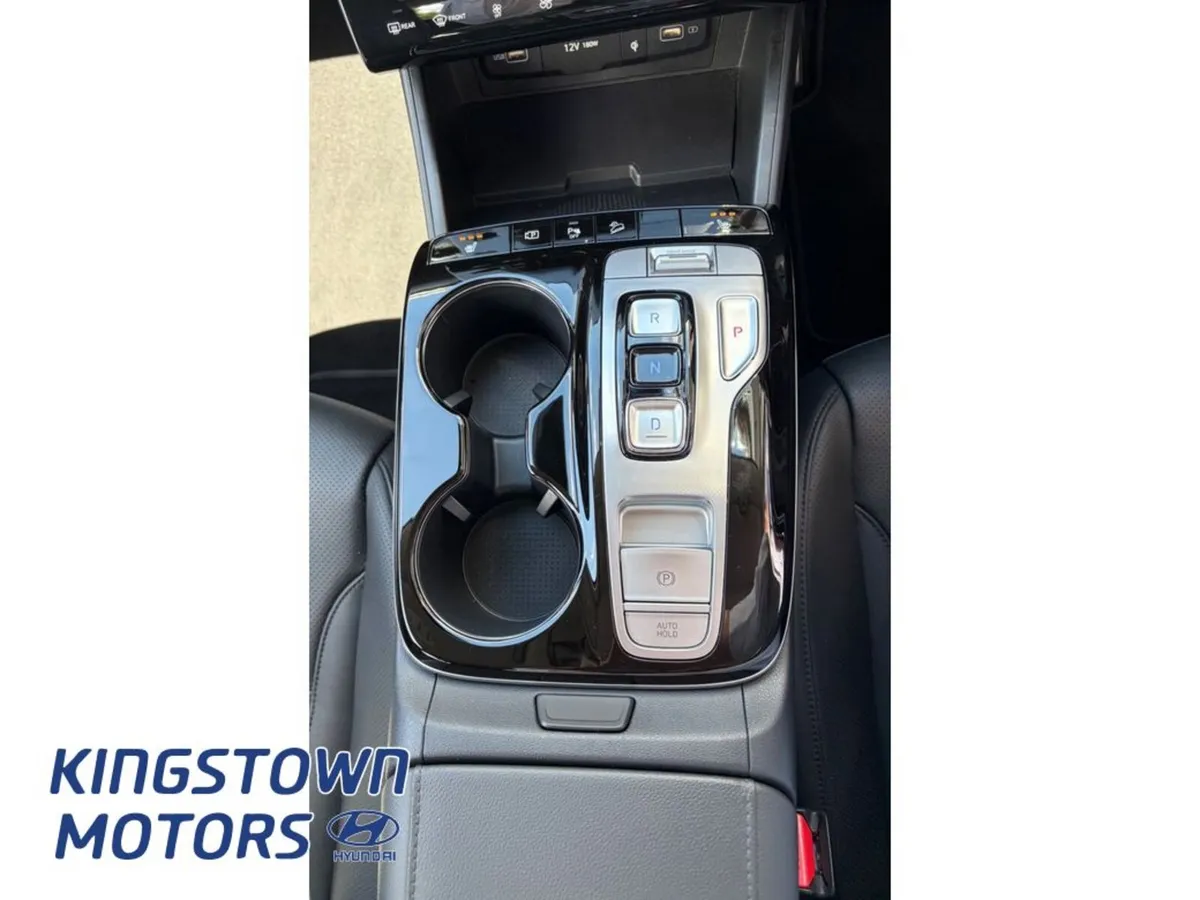 Hyundai Tucson MPV, Petrol Hybrid, 2024, Red