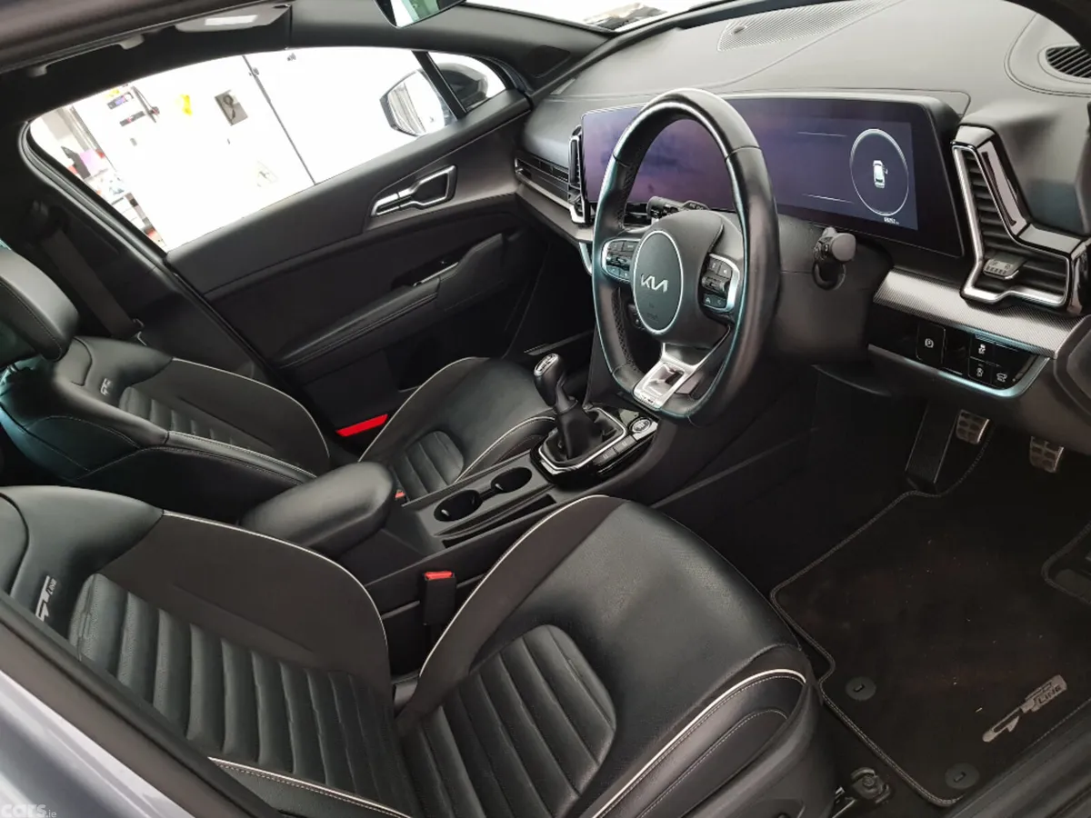 Kia Sportage MPV, Diesel Hybrid, 2022, Grey