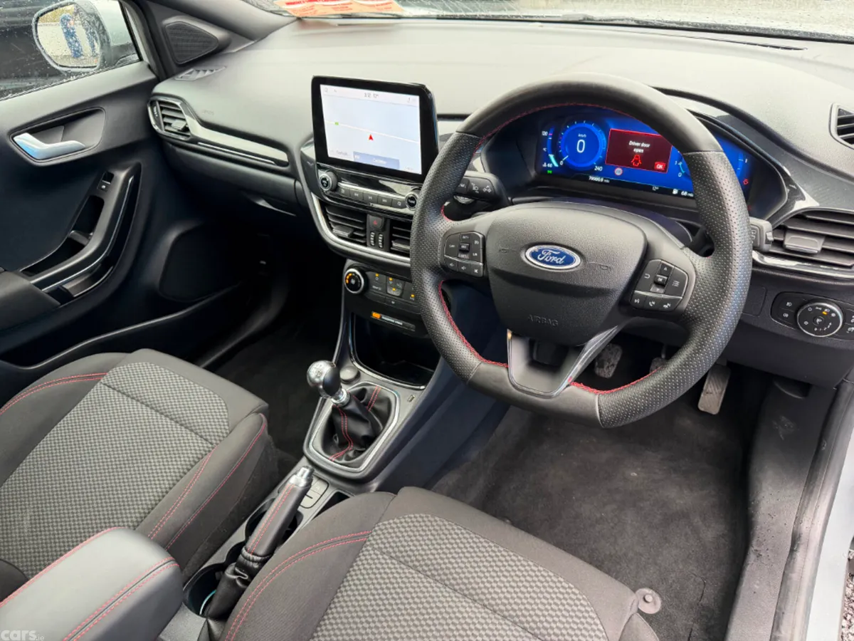 Ford Puma MPV, Petrol Hybrid, 2023, Grey