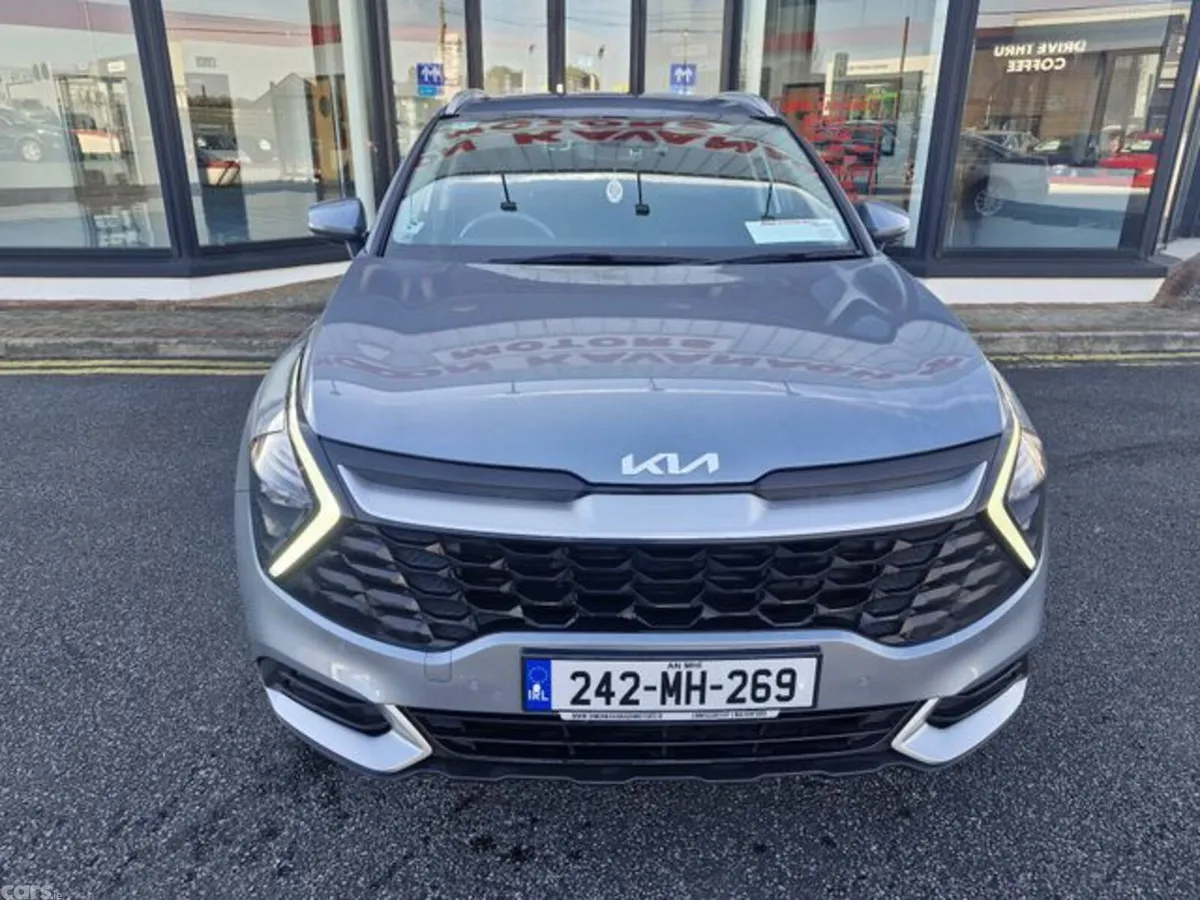 Kia Sportage MPV, Diesel, 2024, Grey