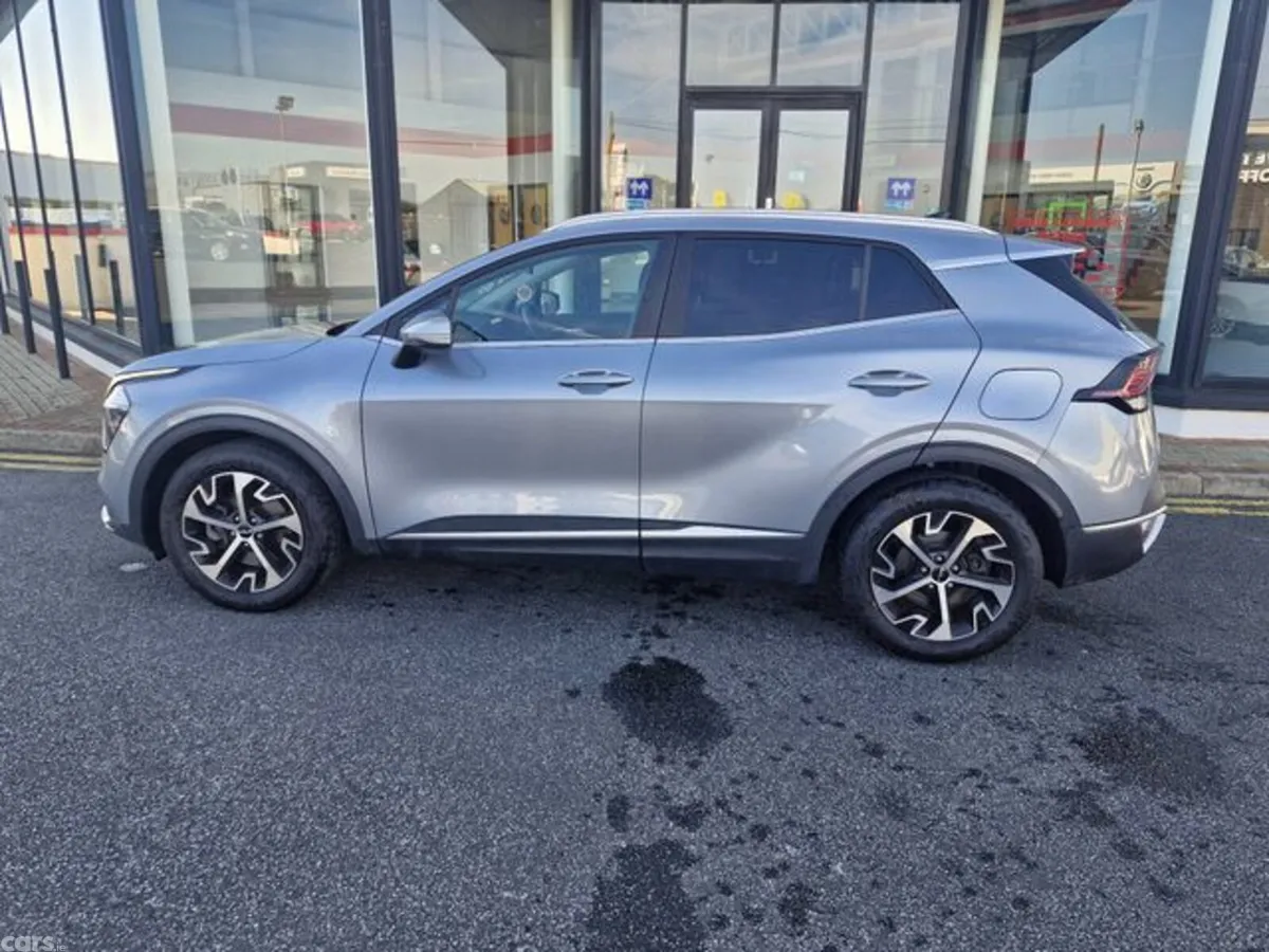 Kia Sportage MPV, Diesel, 2024, Grey