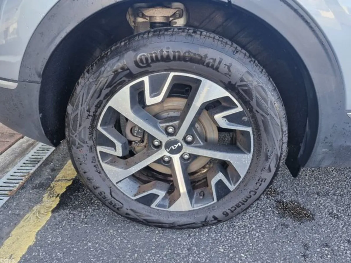 Kia Sportage MPV, Diesel, 2024, Grey
