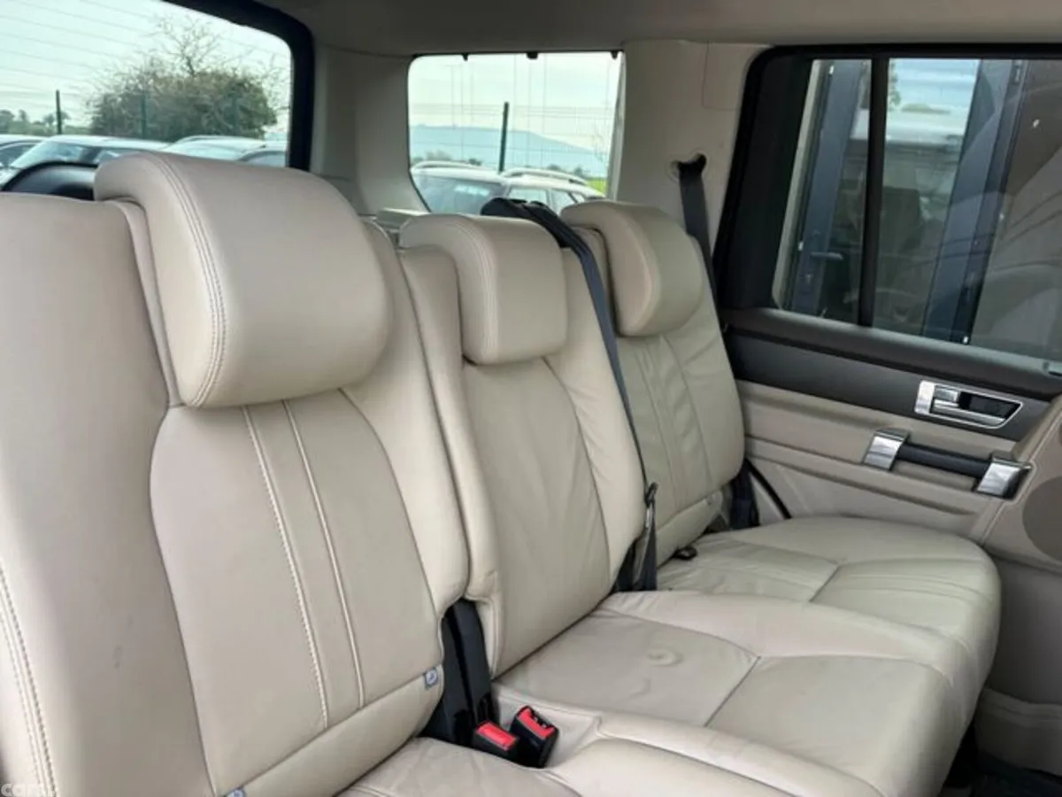 Land Rover Discovery SUV, Diesel, 2012, Black