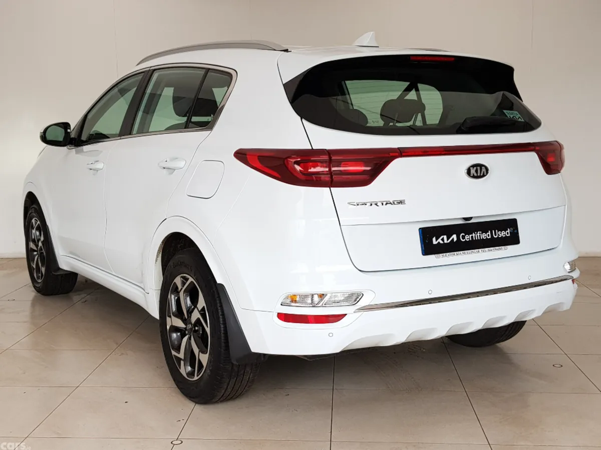 Kia Sportage MPV, Diesel, 2021, White