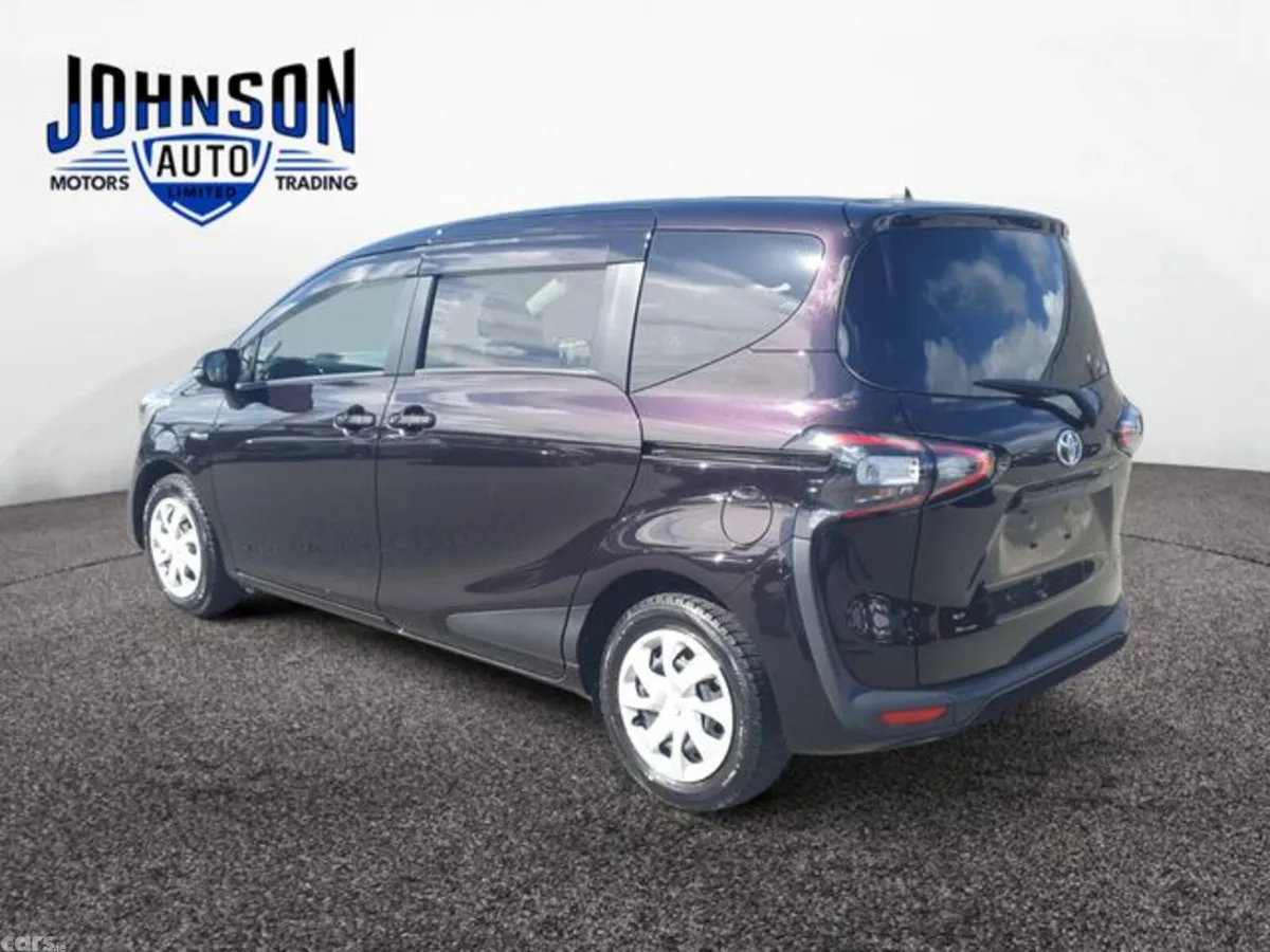 Toyota Sienta MPV, Petrol, 2018, Blue