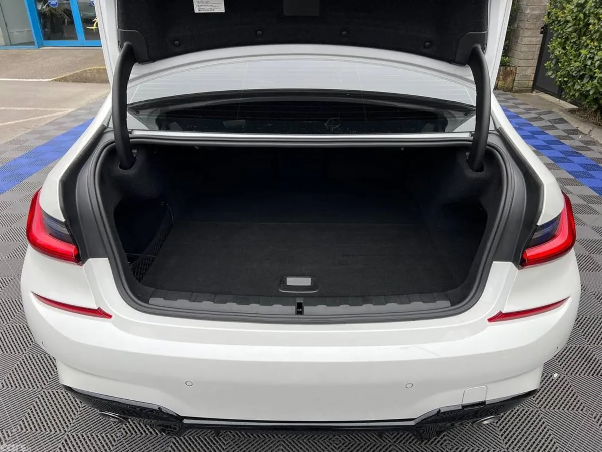 BMW 3-Series Saloon, Petrol Plug-in Hybrid, 2021, White