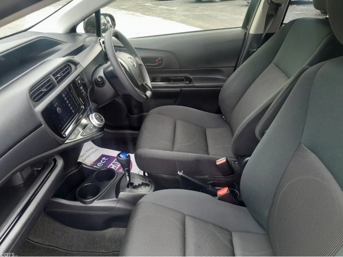 Toyota Aqua Hatchback, Petrol Hybrid, 2017, Black