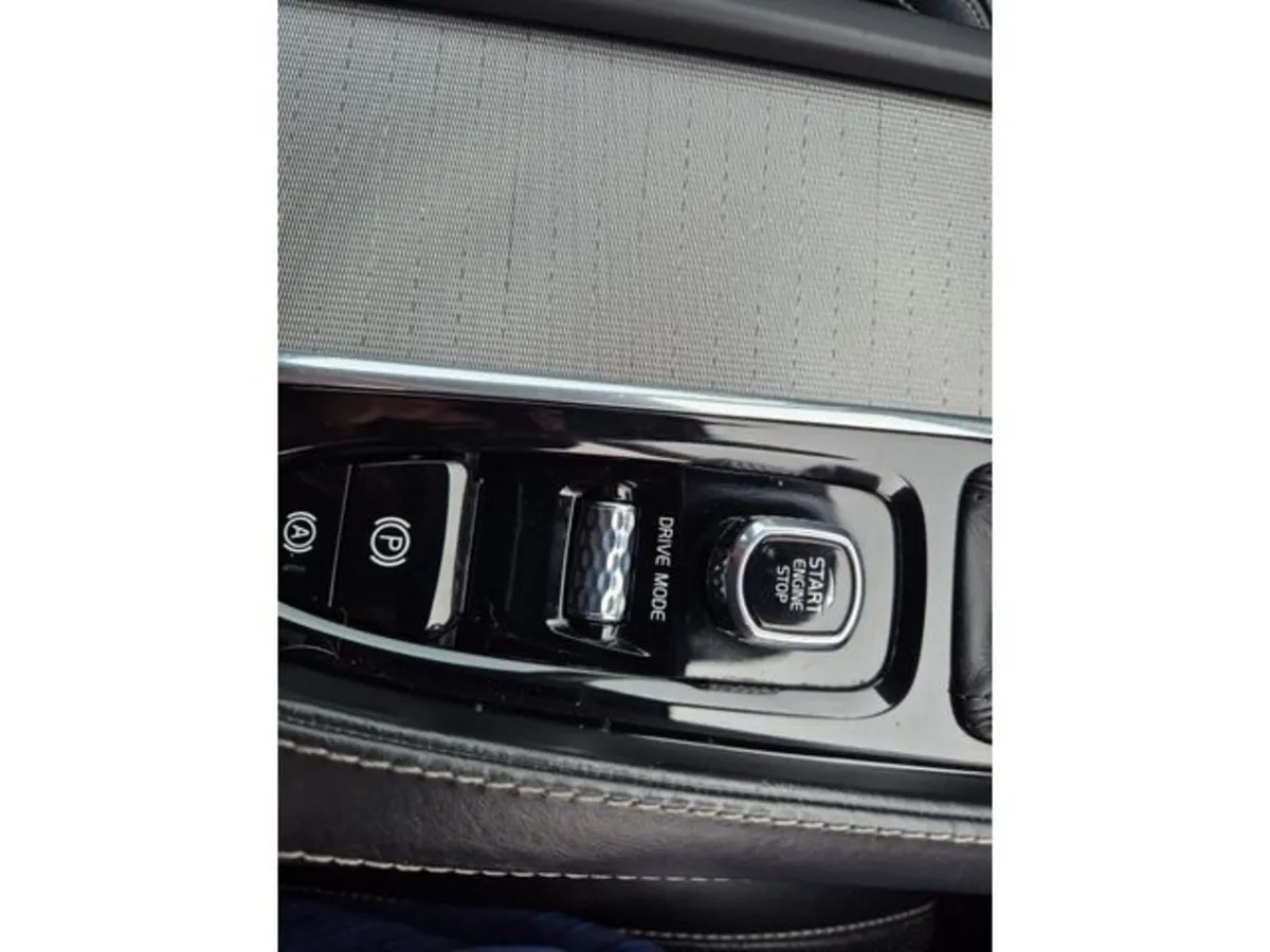 Volvo S90 Saloon, Diesel, 2018, Silver