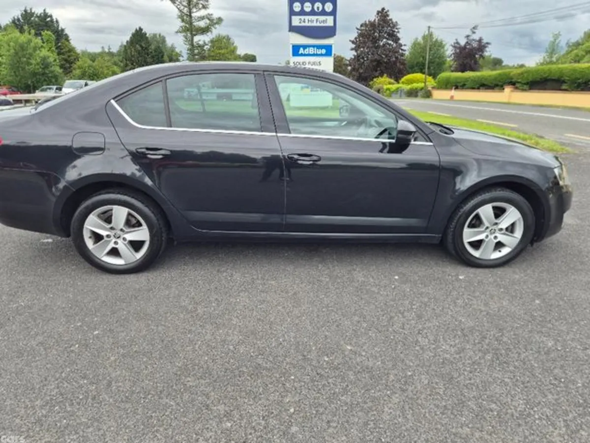 Skoda Octavia Hatchback, Diesel, 2017, Black