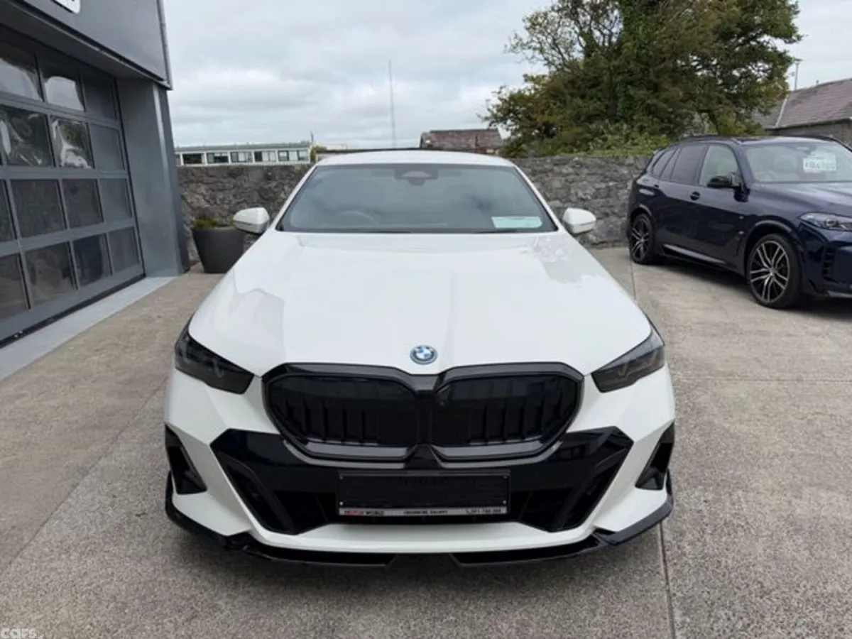BMW 5-Series Saloon, Petrol Plug-in Hybrid, 2025, White