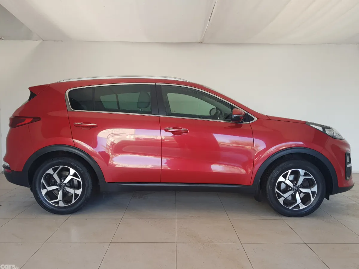 Kia Sportage MPV, Diesel, 2019, Red