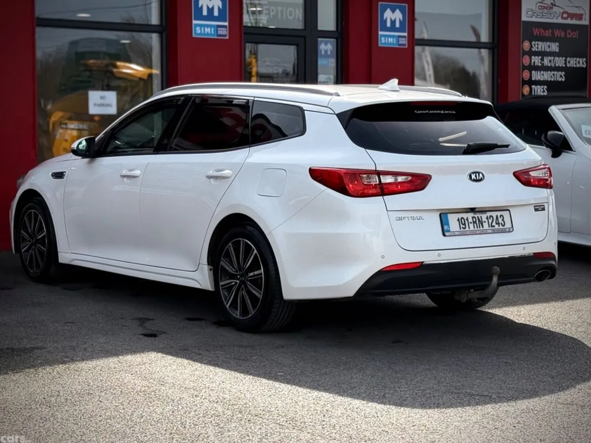 Kia Optima Estate, Diesel, 2019, White