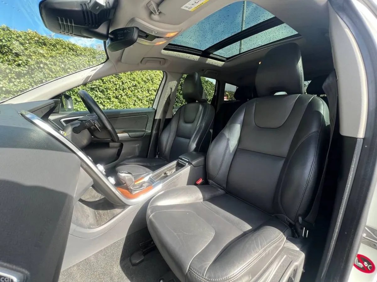 Volvo XC60 SUV, Diesel, 2017, White