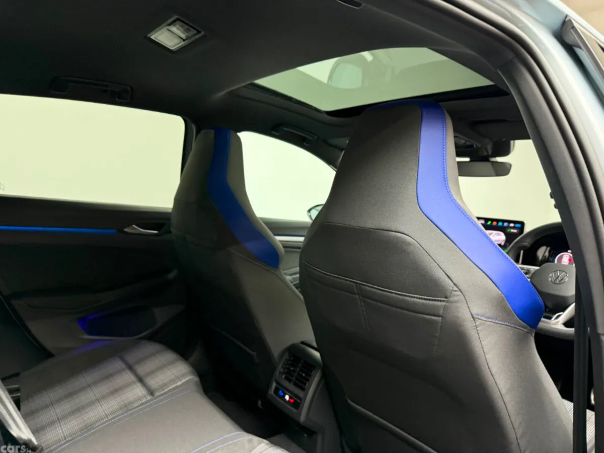 Volkswagen Golf Hatchback, Petrol Plug-in Hybrid, 2026, Blue