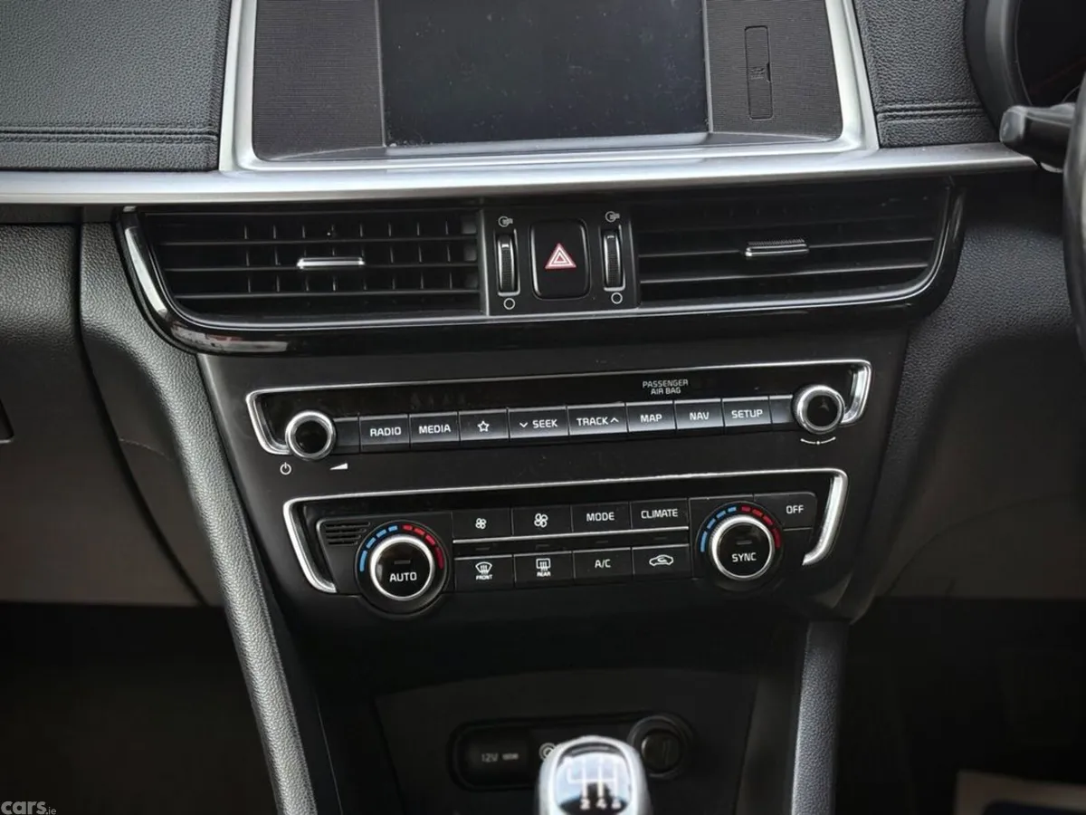 Kia Optima Estate, Diesel, 2019, White