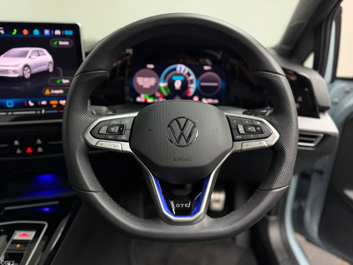 Volkswagen Golf Hatchback, Petrol Plug-in Hybrid, 2026, Blue