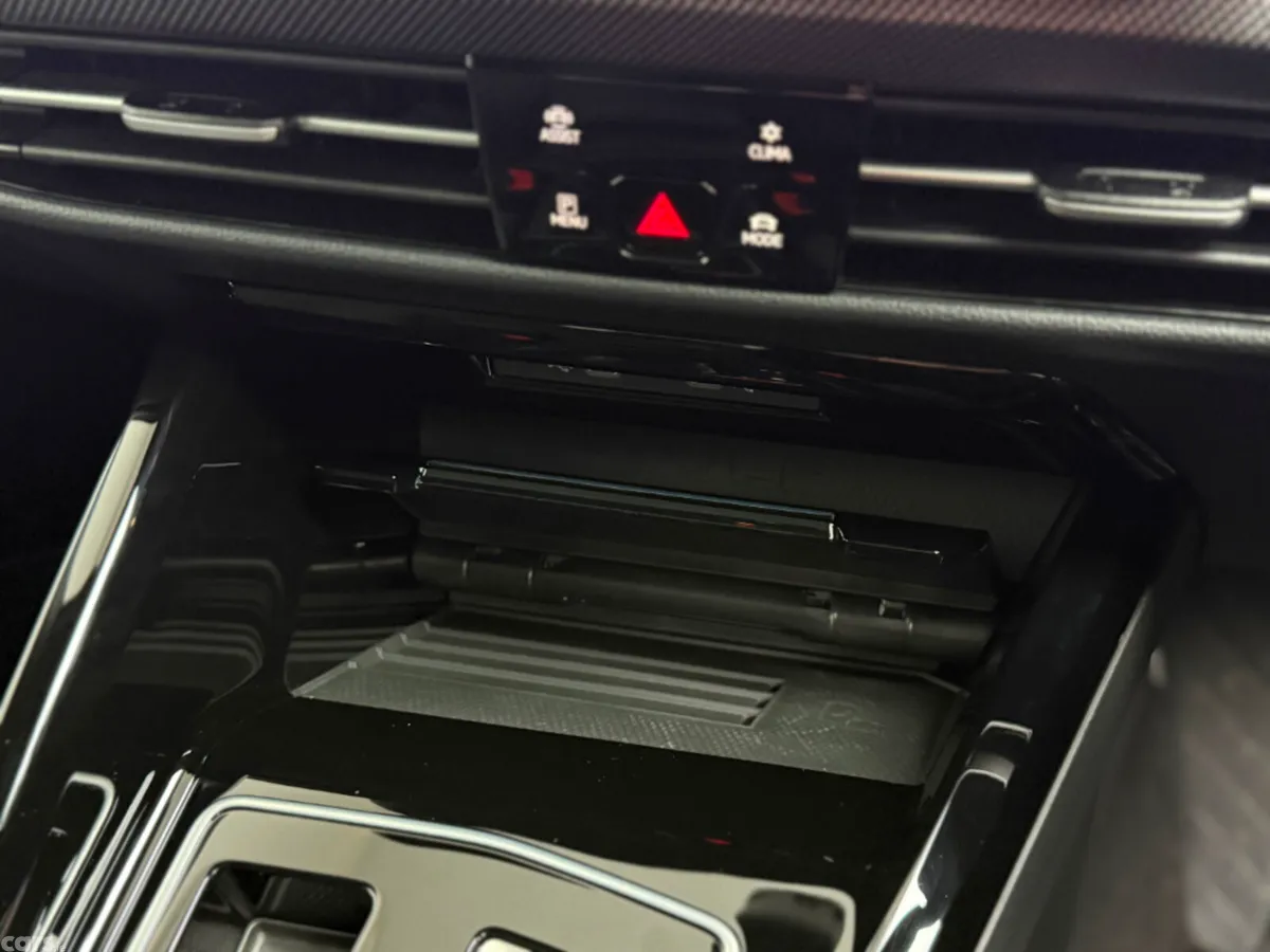 Volkswagen Golf Hatchback, Petrol Plug-in Hybrid, 2026, Blue