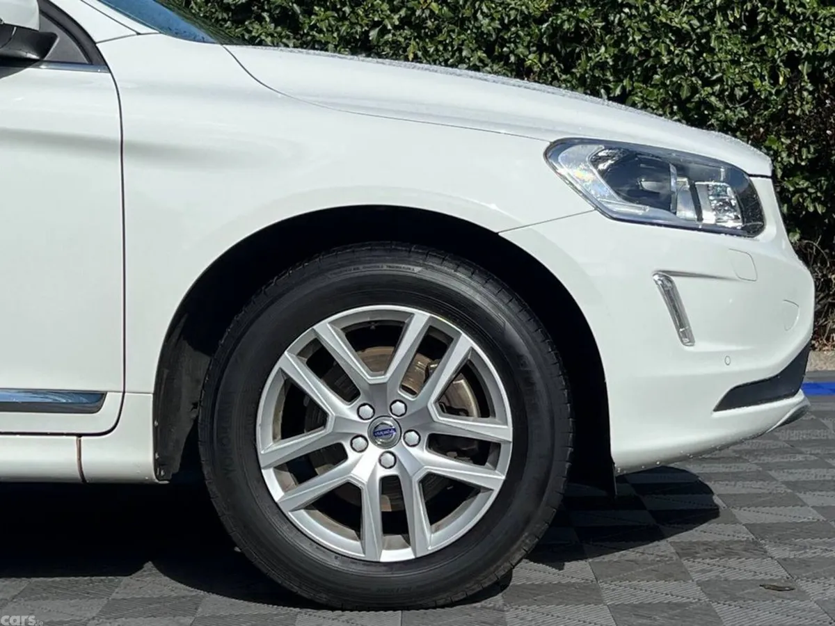 Volvo XC60 SUV, Diesel, 2017, White
