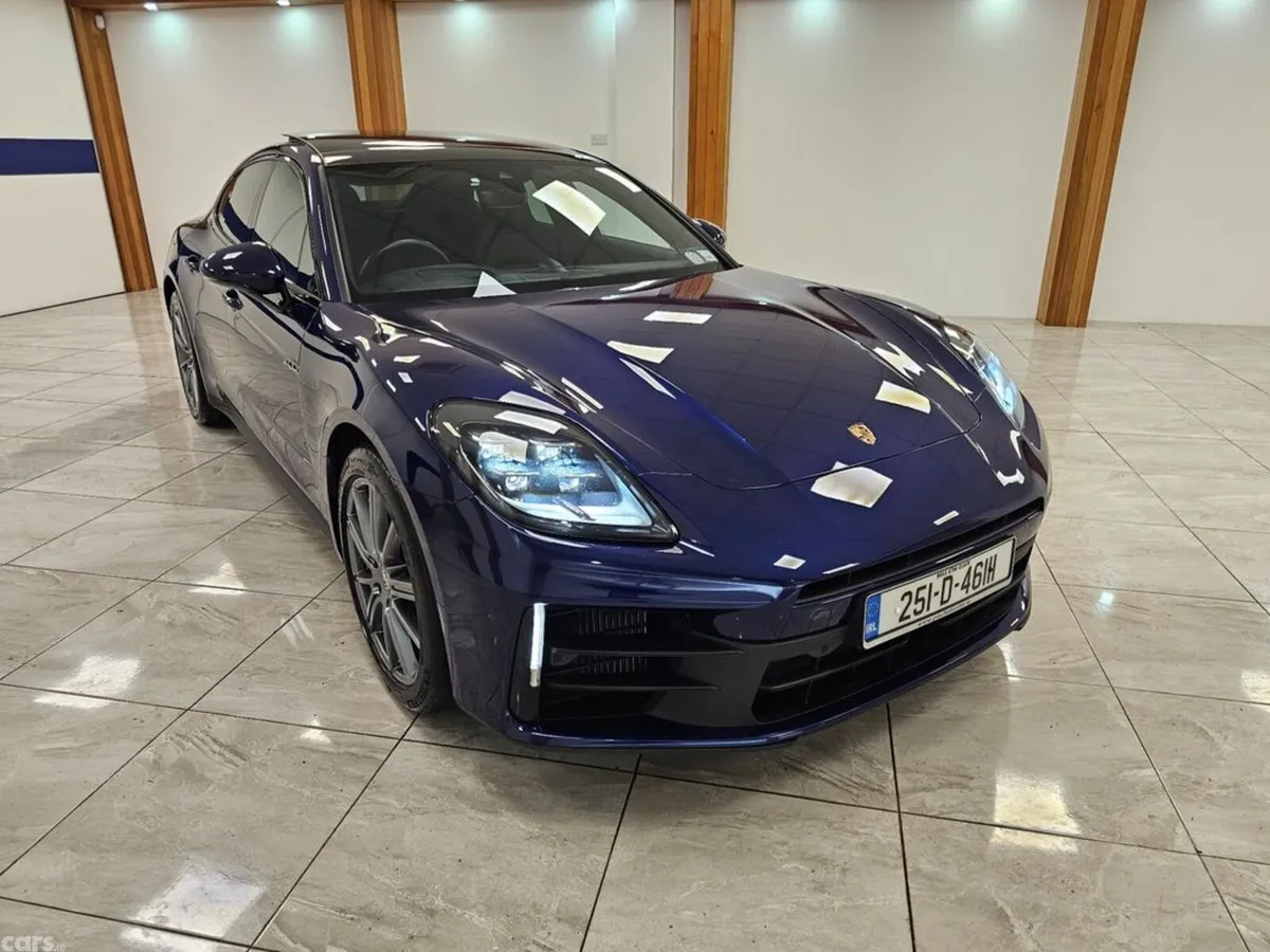Porsche Panamera Hatchback, Petrol Plug-in Hybrid, 2025, Blue