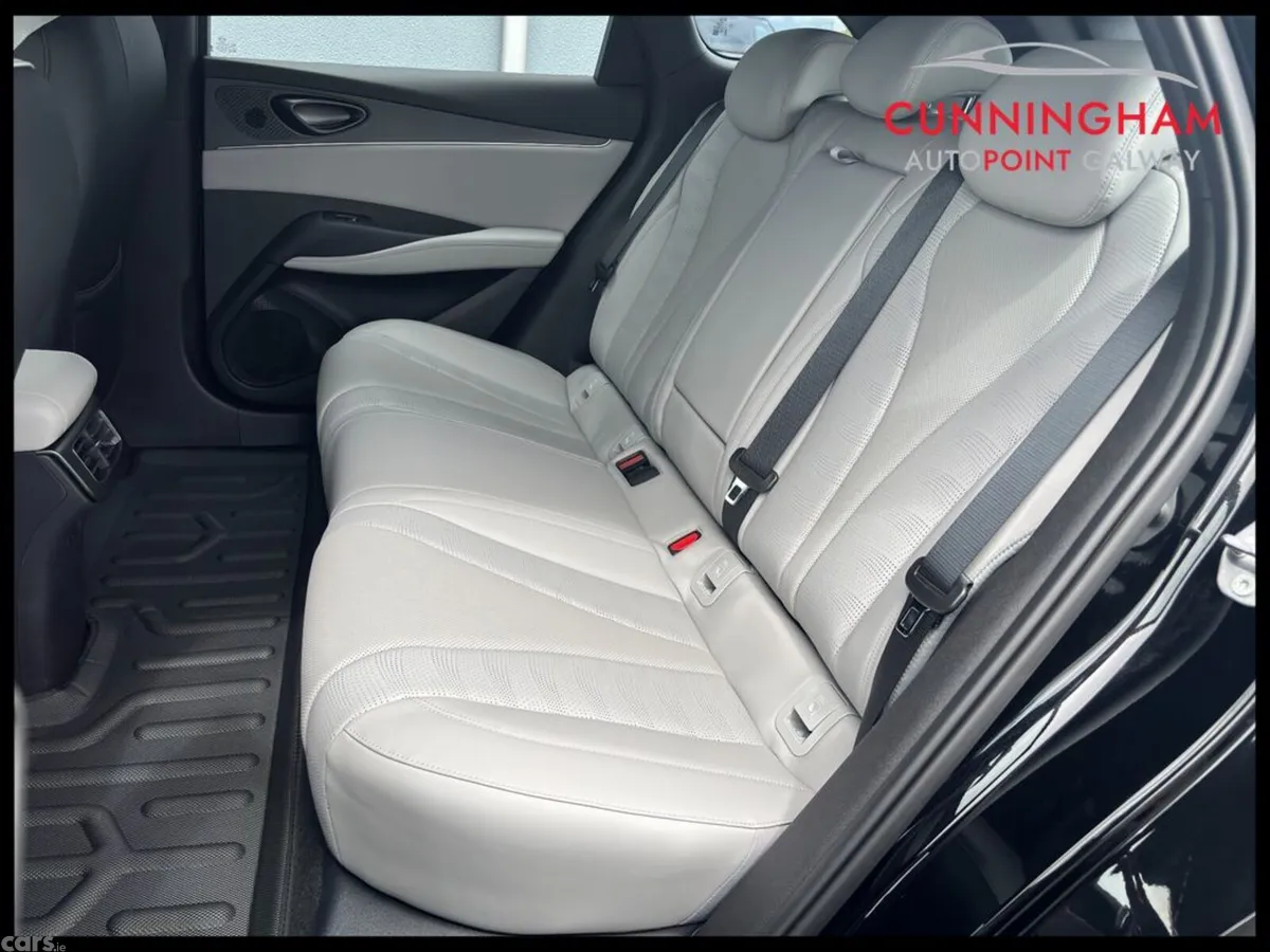 BYD Seal 6 Estate, Petrol Plug-in Hybrid, 2027, Black