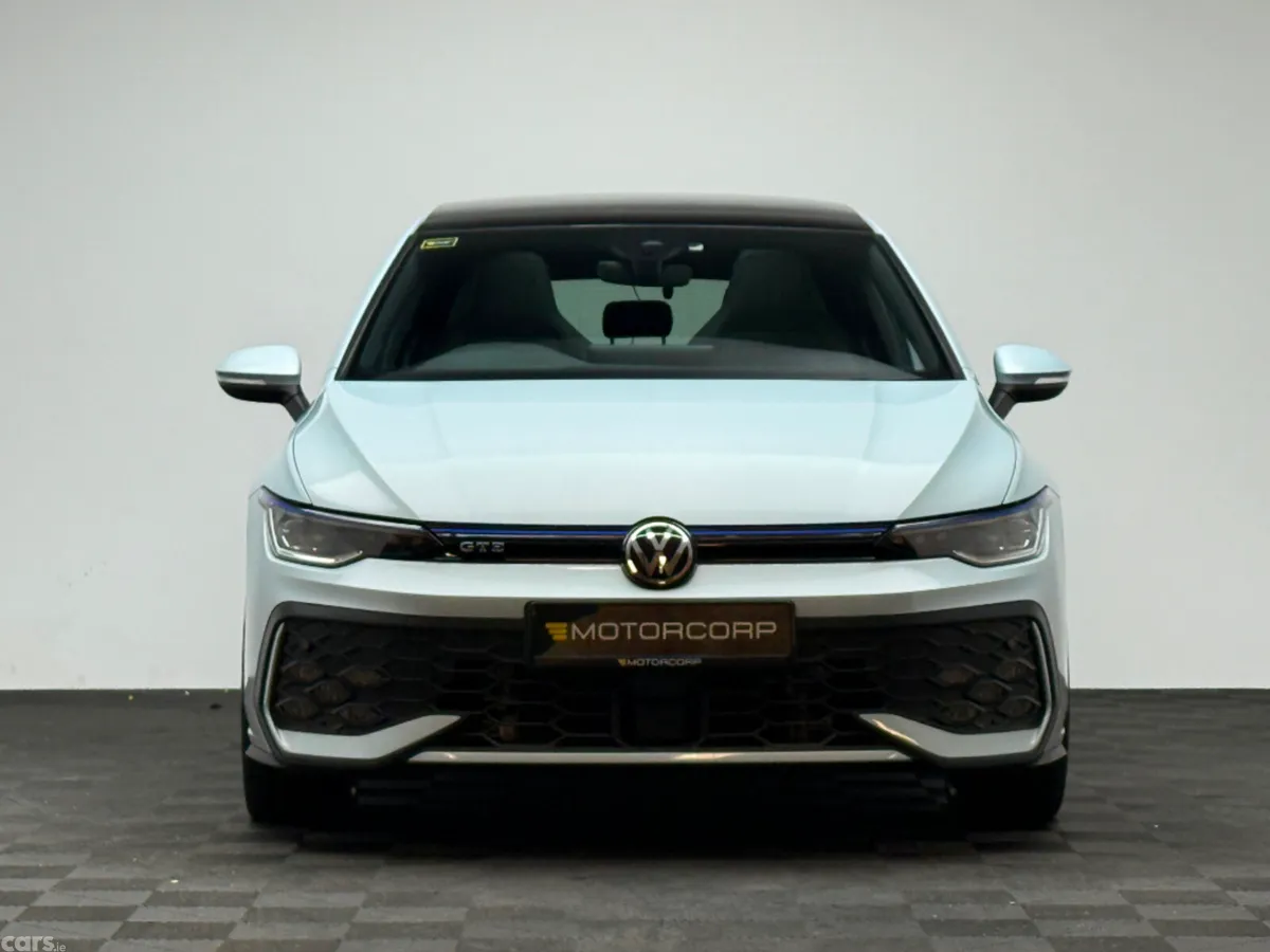 Volkswagen Golf Hatchback, Petrol Plug-in Hybrid, 2025, Blue