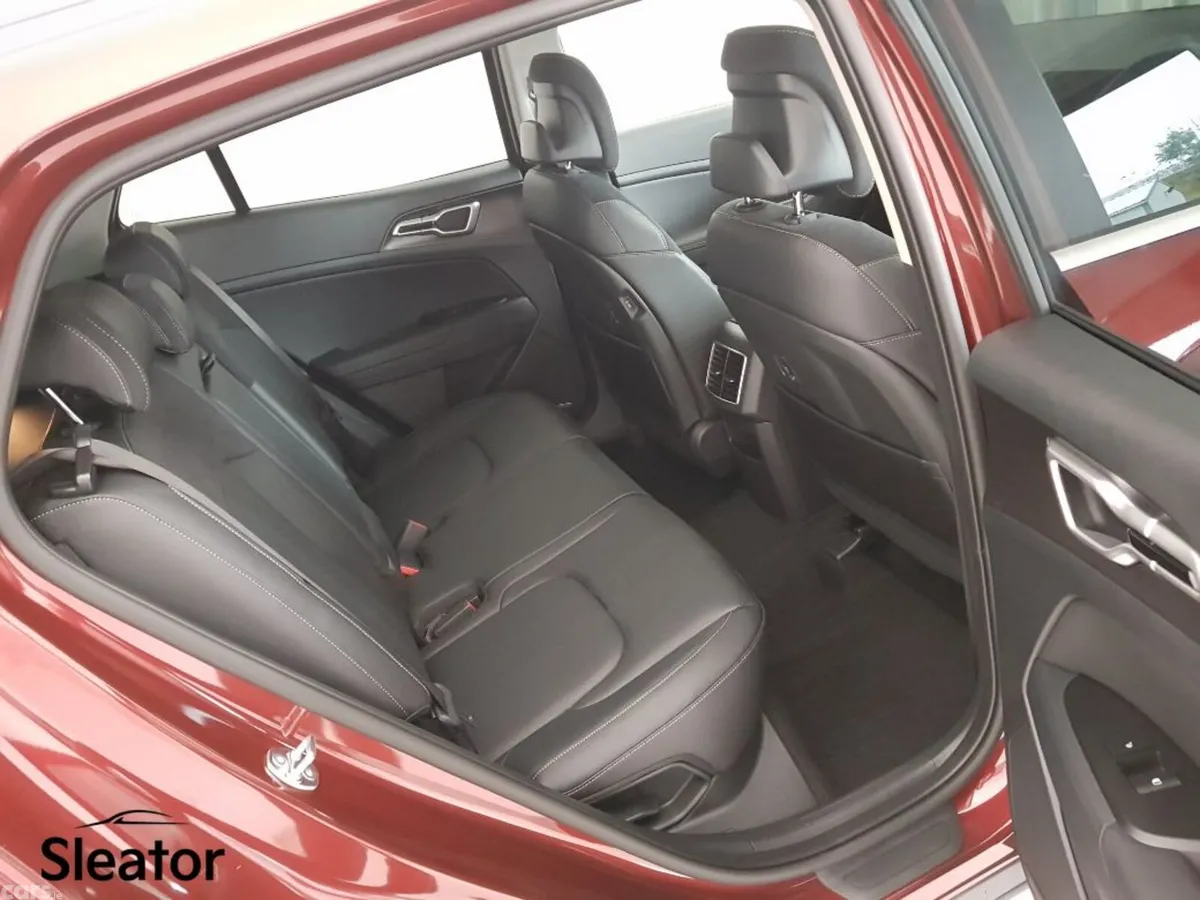 Kia Sportage MPV, Diesel, 2027, 