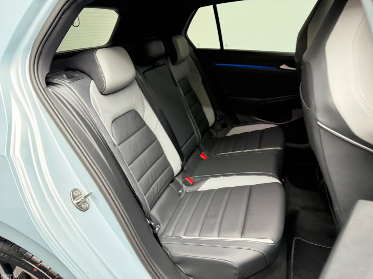 Volkswagen Golf Hatchback, Petrol Plug-in Hybrid, 2025, Blue