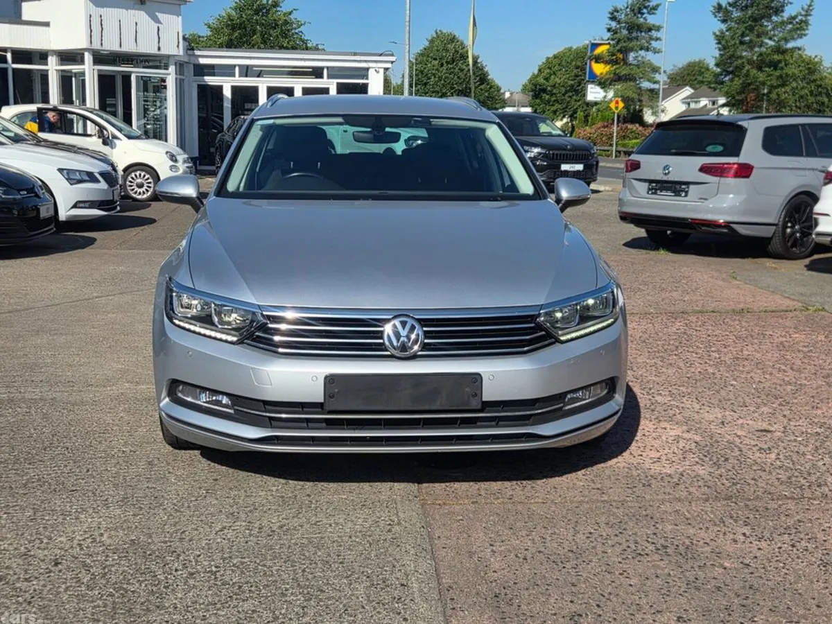 Volkswagen Passat Estate, Diesel, 2018, Silver