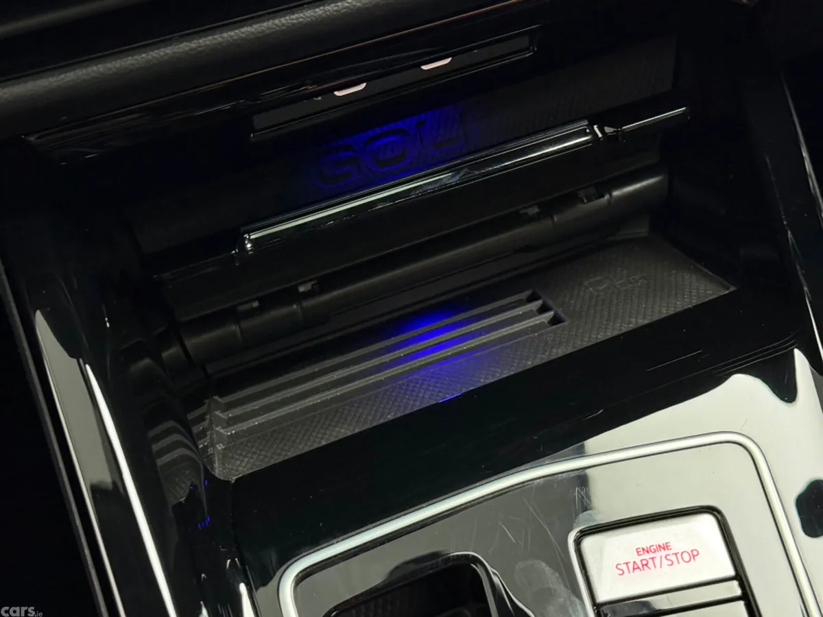 Volkswagen Golf Hatchback, Petrol Plug-in Hybrid, 2025, Blue
