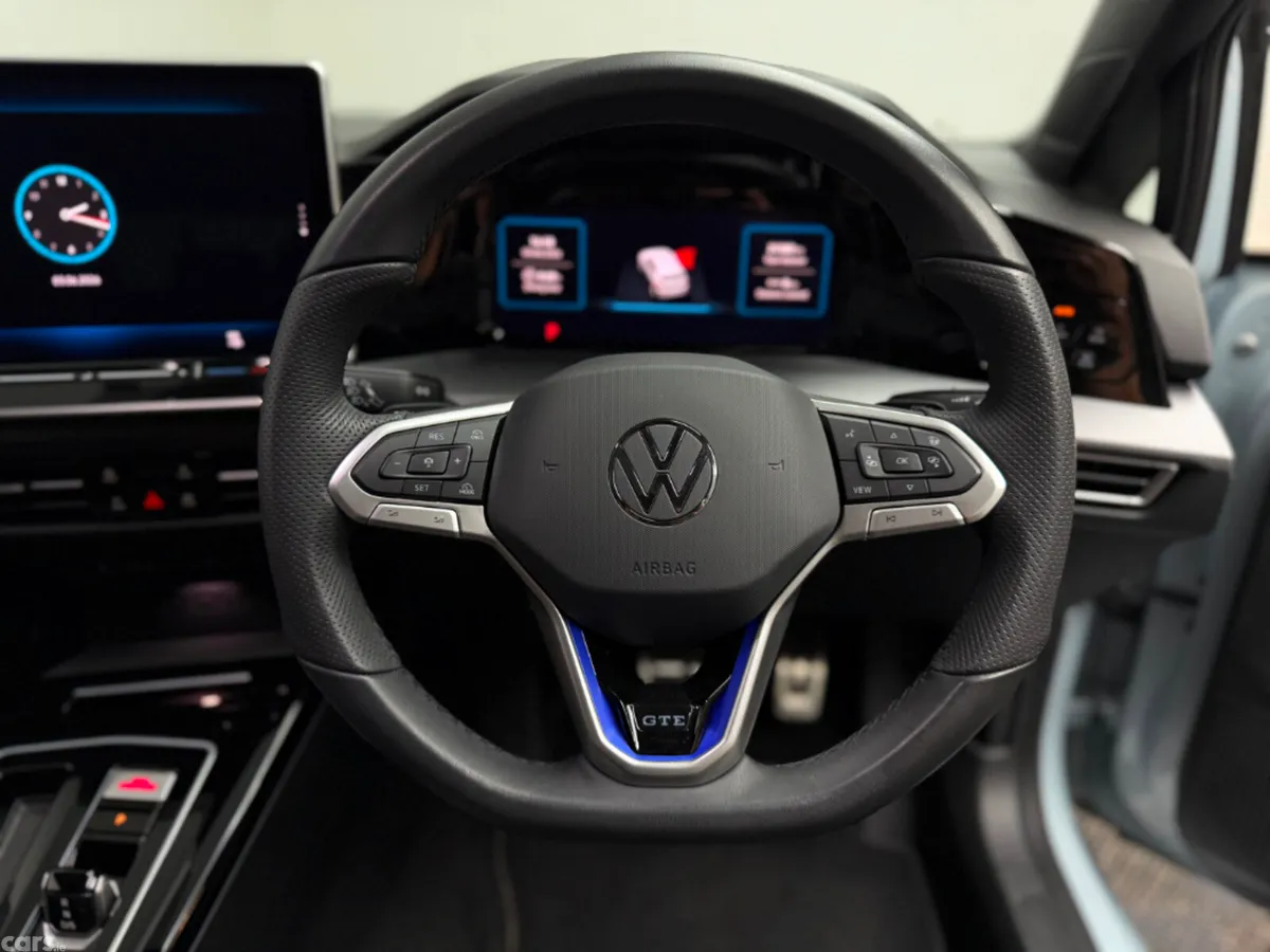 Volkswagen Golf Hatchback, Petrol Plug-in Hybrid, 2025, Blue
