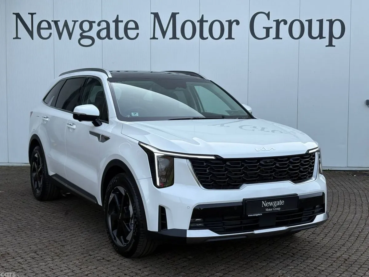 Kia Sorento SUV, Petrol Plug-in Hybrid, 2027, White