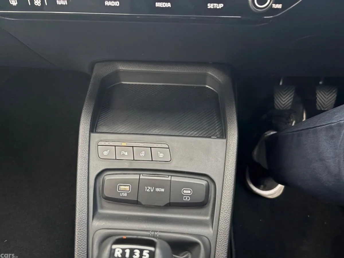 Kia Stonic Hatchback, Petrol, 2027, Black