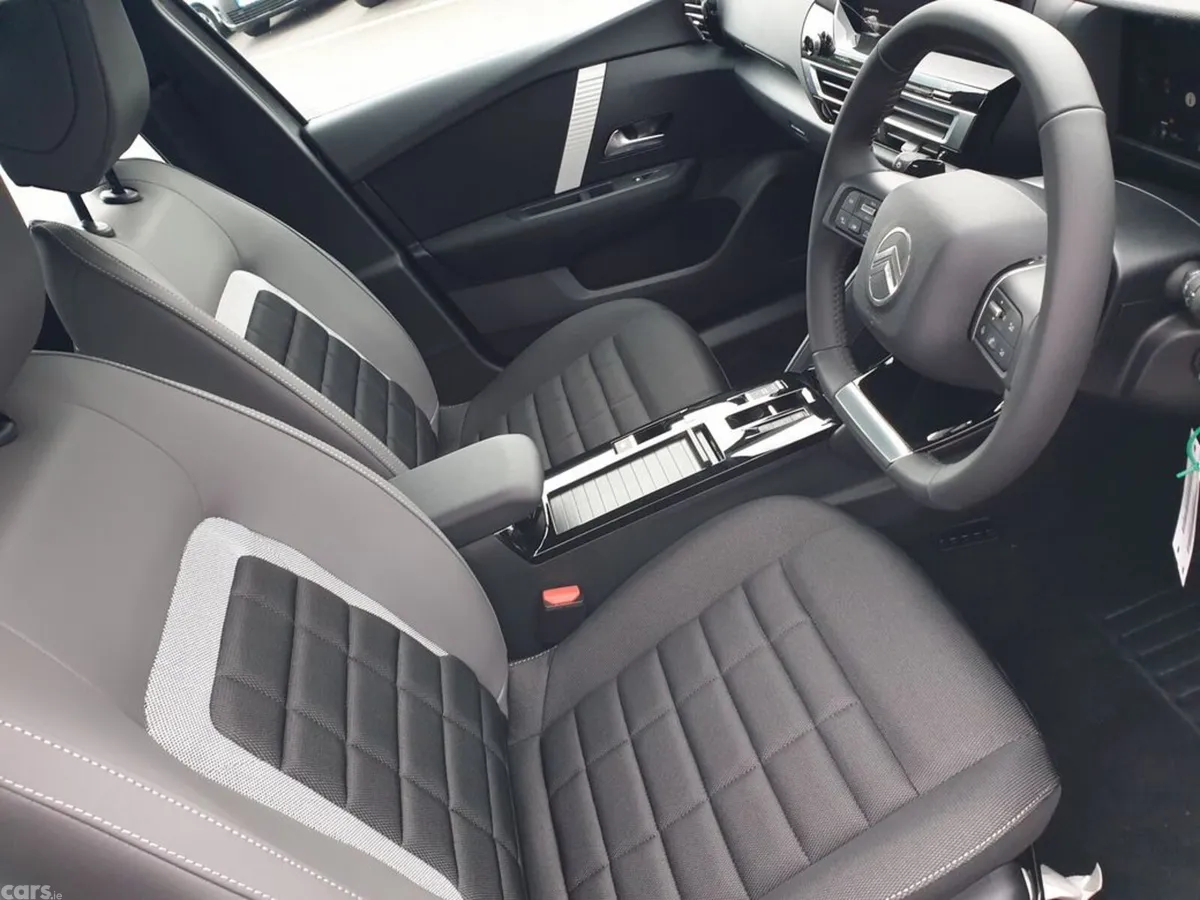 Citroen C4 Hatchback, Petrol Hybrid, 2027, Grey