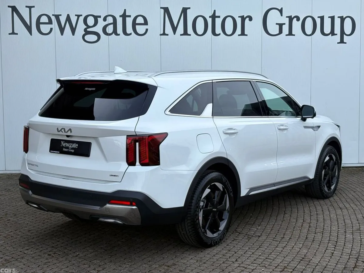 Kia Sorento SUV, Petrol Plug-in Hybrid, 2027, White