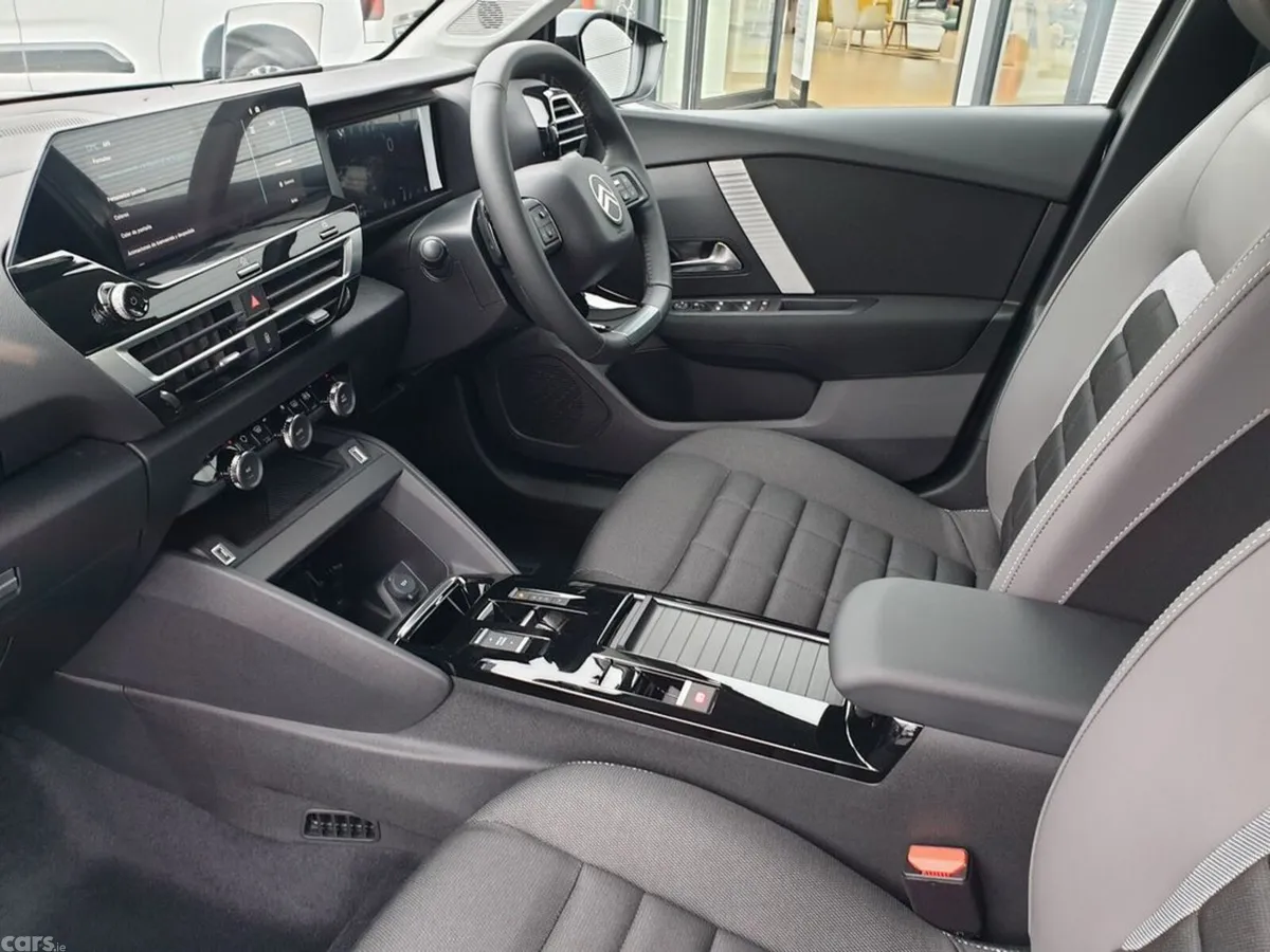 Citroen C4 Hatchback, Petrol Hybrid, 2027, Grey